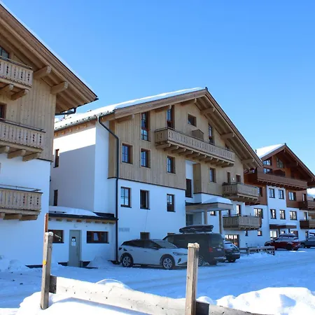 Duxeranger B 11 * كريمل